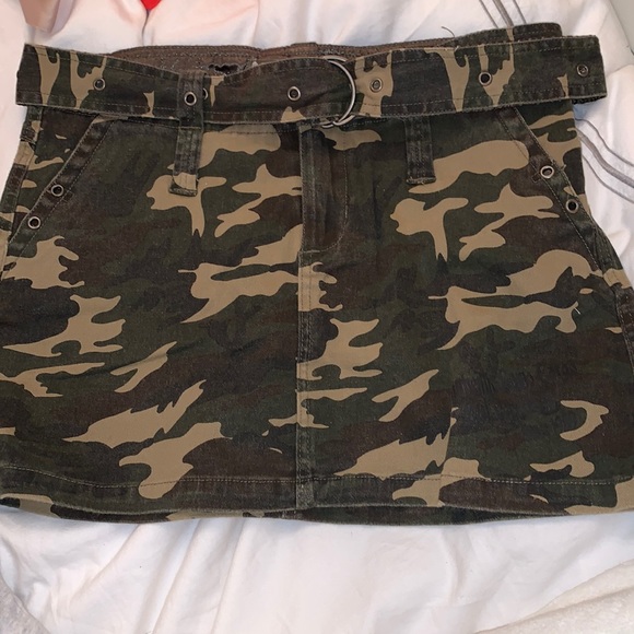 Camo mini skirt - Picture 1 of 5